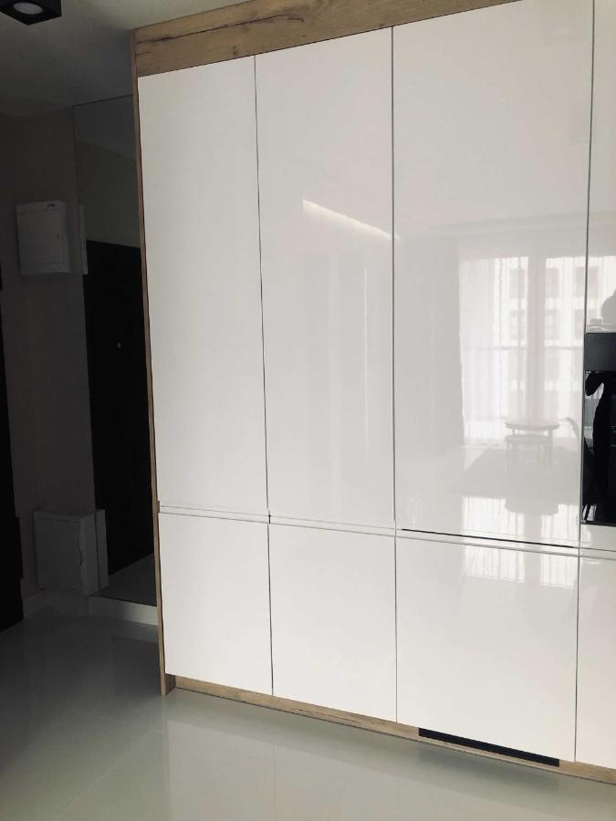 Warsaw Apartments Grzybowska Bagian luar foto