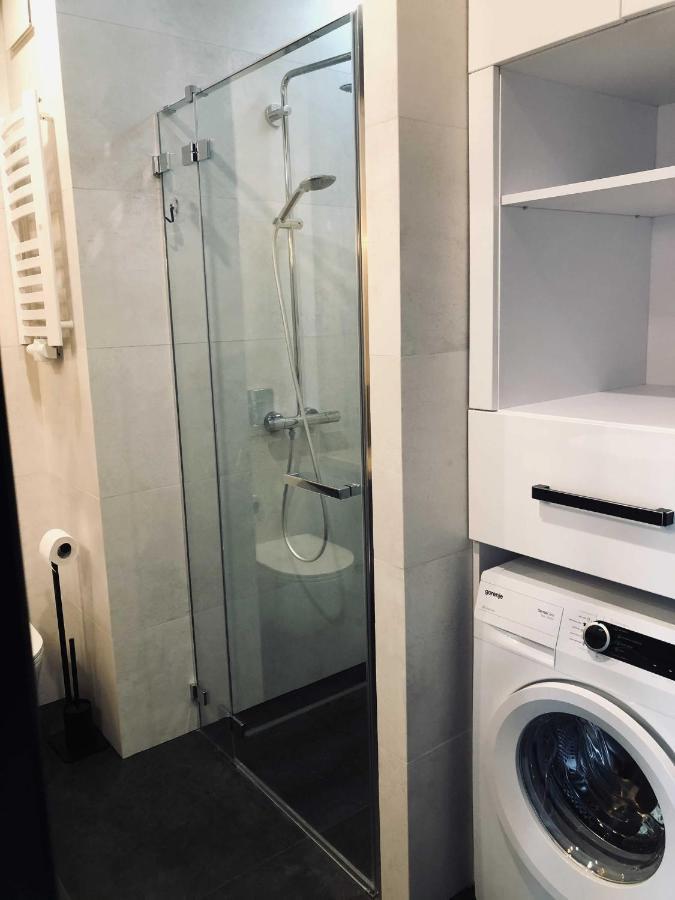 Warsaw Apartments Grzybowska Bagian luar foto